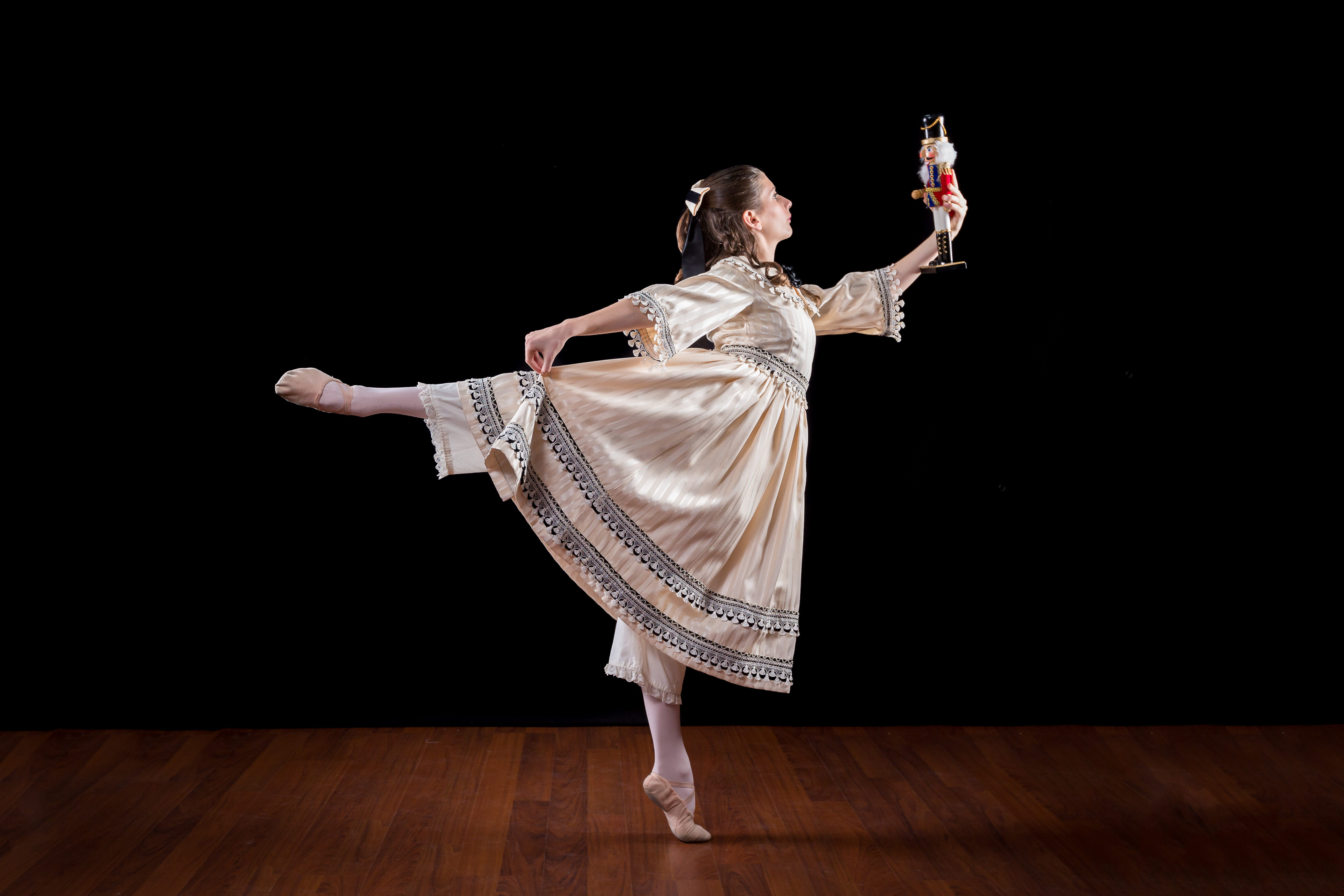 Nutcracker: Story of Clara [DVD](中古品) Behind the Scenes with Leland Pierce, Clara in The Nutcracker